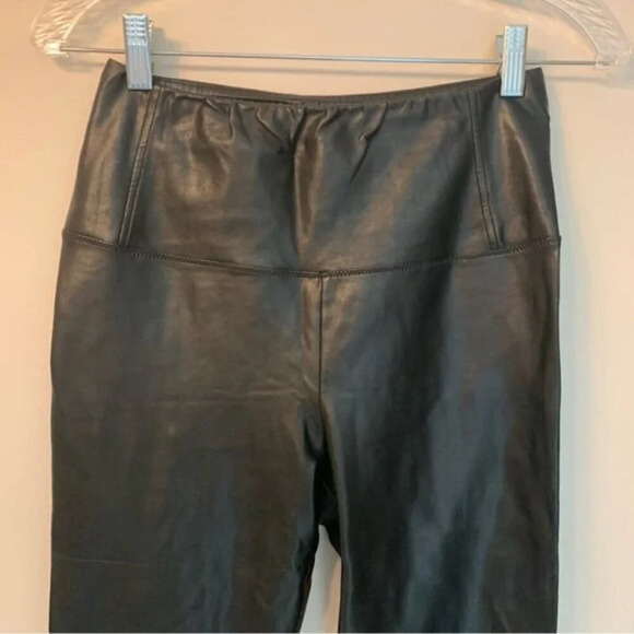 Aritzia Wilfred Free Daria Pant High-waisted UnReal Leather leggings M - Picture 11 of 13